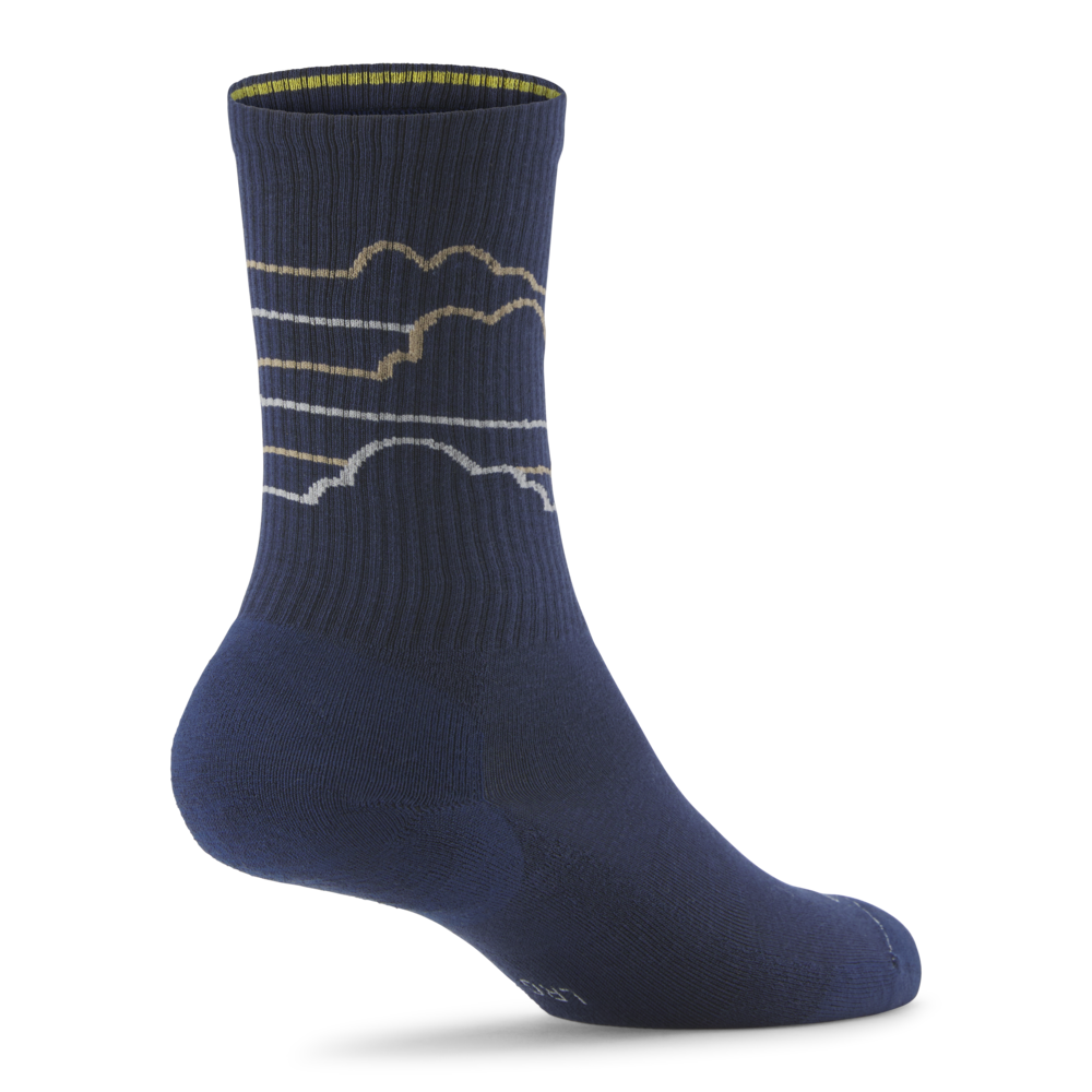 A11493_24Q4_Anytime_Crew_Cloudstripe_Deep_Navy-Rugged_Beige_PDP_B-1000x1000-1.png