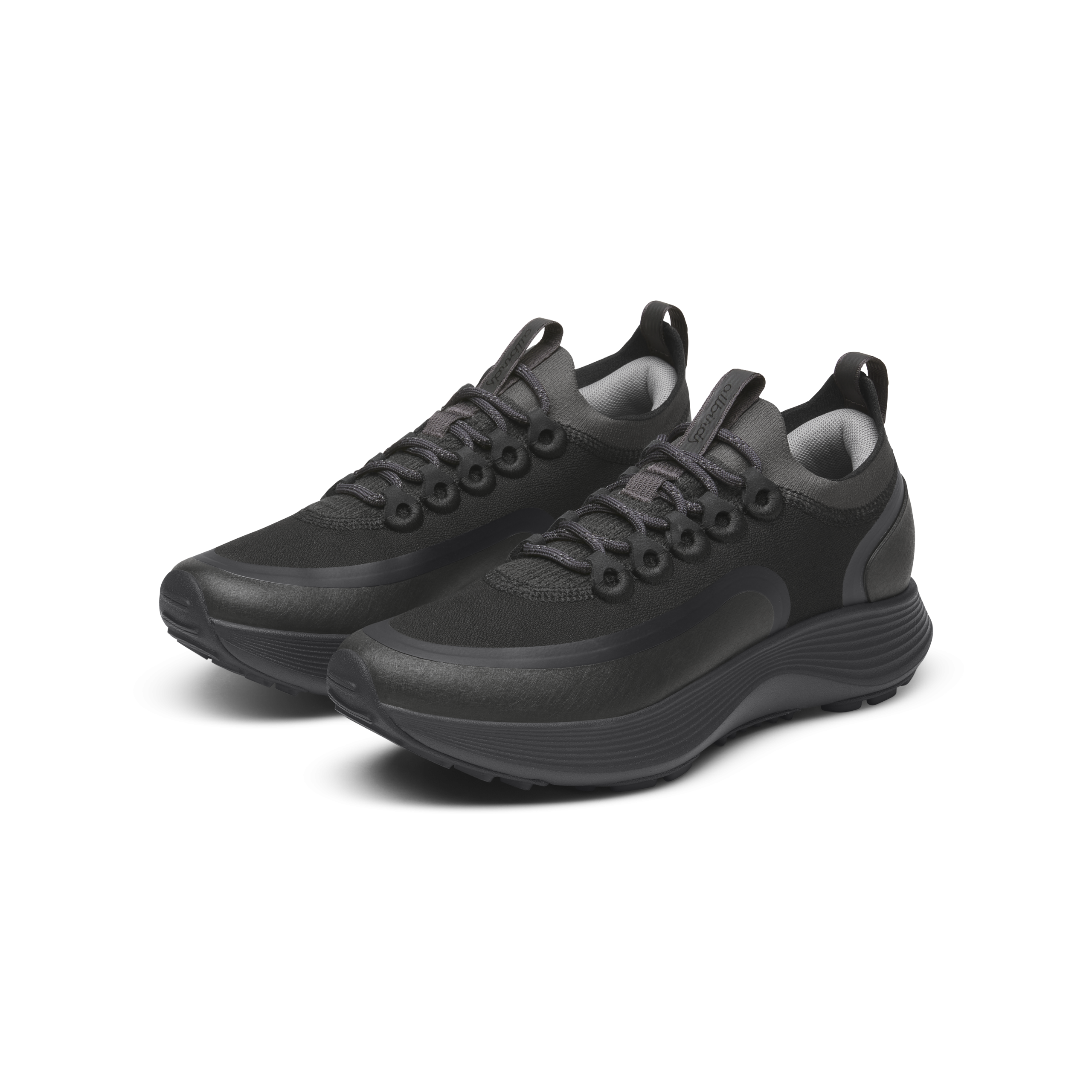 A11768_25Q4_Strider-Explore-Natural-Black-Dark-Grey-Sole_PDP_PAIR_3Q.png